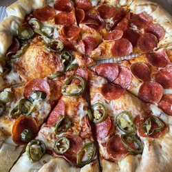Pizza Hut - Cheese stuffed pizza 1/2 jalapeno