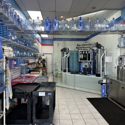 AQUA H2GO - We have many different bottles to choose from.