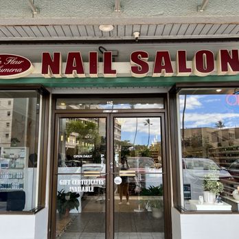 La Fleur Plumeria - Nail Salons Near Me - Kihei, Hawaii