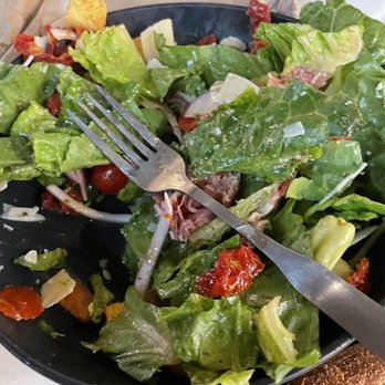 Mangoni - Italian salad - Pizza Near Me - Winter Garden, Florida