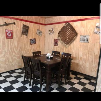 Casey's Diner - a black and white checkered floor - Diners Near Me - Marion, Virginia Casey's Diner - a black and white checkered floor - Diners Near Me - Marion, Virginia