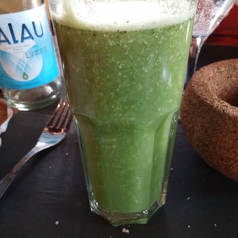 Bio - Sambinha con vodka: limón sutil,
azúcar, menta y vodka.
Sambinha with Vodka: subtle lemon, organic
sugar, mint and vodka. - Vegan Near Me - Buenos Aires, C