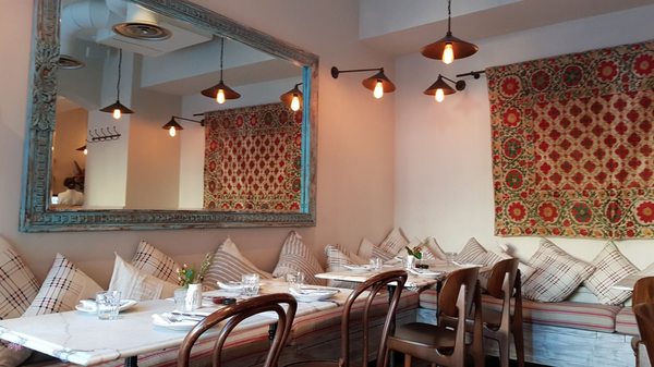 Villa Mamas Restaurant London by null