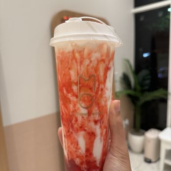 Midtown Boba - Strawberries and Coconut Cream - Bubble Tea Near Me - Miami, Florida Midtown Boba - Strawberries and Coconut Cream - Bubble Tea Near Me - Miami, Florida