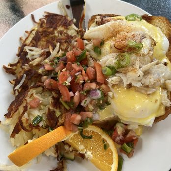 Wildflower Grill - Crab Benedict* - American Near Me - Lincoln City, Oregon