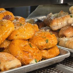 Caffe Amici - Knots