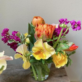 In Full Bloom - Spring arrangement. - Florists Near Me - Shelburne, Vermont In Full Bloom - Spring arrangement. - Florists Near Me - Shelburne, Vermont