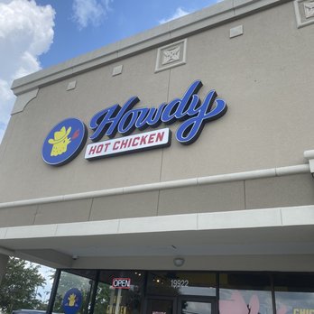 Howdy Hot Chicken - Entrance - Chicken Shop Near Me - Sugar Land, Texas
