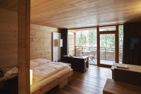 Holzhotel Forsthofalm by null