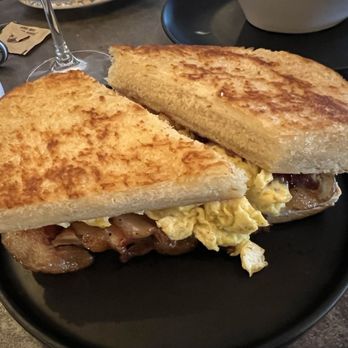 Banyans Craft Kitchen and Lounge - Sweet Heat Breakfast Sandwich - Cocktail Bars Near Me - Kailua, Hawaii Banyans Craft Kitchen and Lounge - Sweet Heat Breakfast Sandwich - Cocktail Bars Near Me - Kailua, Hawaii