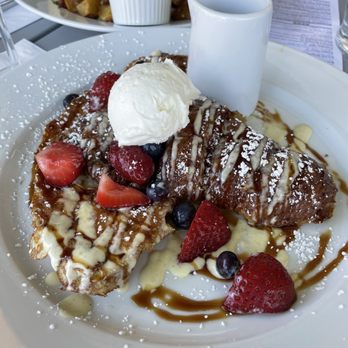 Bloom - Croissant French Toast - American Near Me - Santa Clara, California