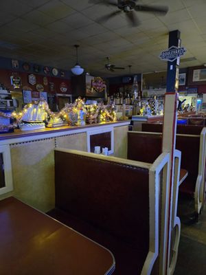 Magoons Famous Delicatessen by null