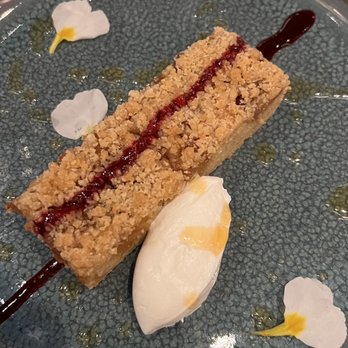 The Matheson - Almond with pear Buckle, light and easy after a big meal. - Wine Bars Near Me - Healdsburg, California The Matheson - Almond with pear Buckle, light and easy after a big meal. - Wine Bars Near Me - Healdsburg, California