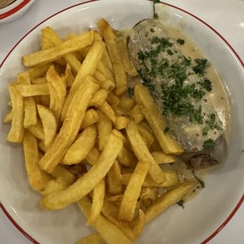 Bouillon Pigalle - Andouillette - French Near Me - Paris, 75 Bouillon Pigalle - Andouillette - French Near Me - Paris, 75