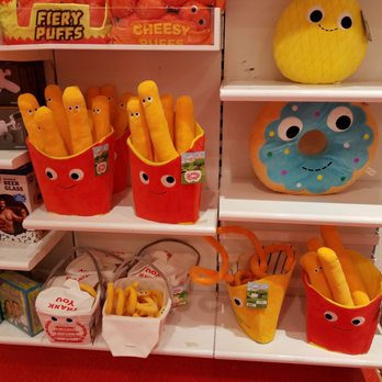 IT'SUGAR - Candy Stores Near Me - Gurnee, Illinois