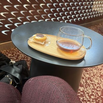 Capital One Lounge at LAS - Afternoon tea service - Airport Lounges Near Me - Las Vegas, Nevada Capital One Lounge at LAS - Afternoon tea service - Airport Lounges Near Me - Las Vegas, Nevada