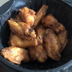 Pizza Hut - Buffalo Medium wings