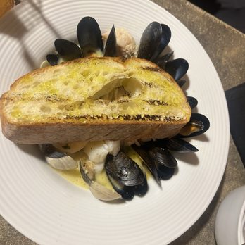 Grille 620 - Chef's Pot - Seafood Near Me - Ellicott City, Maryland Grille 620 - Chef's Pot - Seafood Near Me - Ellicott City, Maryland