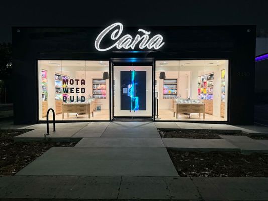 Cana Beverly Cannabis Dispensary by null