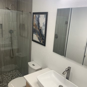 A Cut Above Glass - Master Bathroom in Peoria - General Contractors Near Me - Scottsdale, Arizona