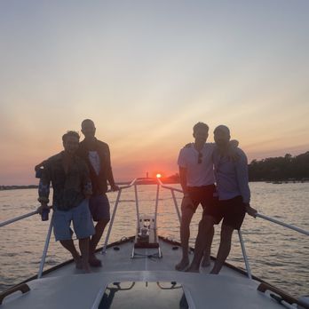 Slack Time Charters - Beautiful sunset - Boat Charters Near Me Slack Time Charters - Beautiful sunset - Boat Charters Near Me