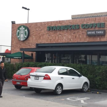 Starbucks - Fachada del café. - Cafeteria Near Me - Tlajomulco de Zúñiga, JAL Starbucks - Fachada del café. - Cafeteria Near Me - Tlajomulco de Zúñiga, JAL