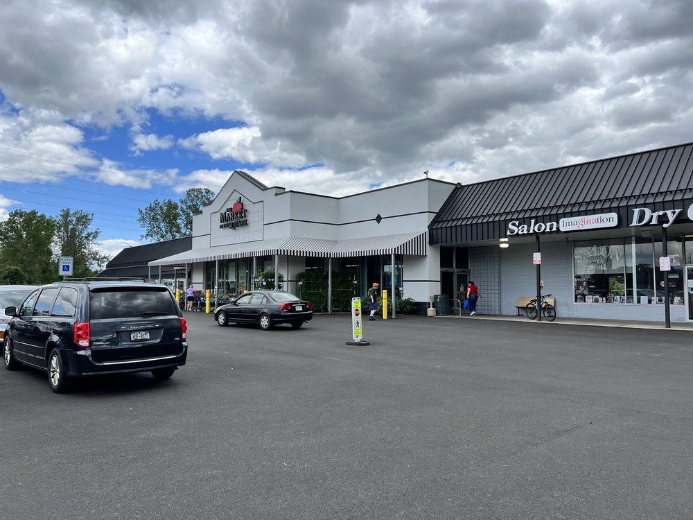 BUDWEY’S MARKET Updated October 2024 25 Photos & 21 Reviews 535