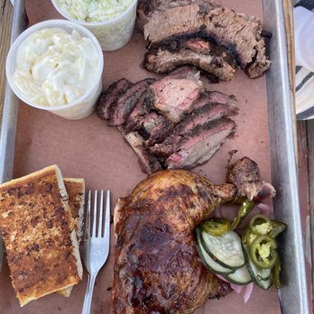 The Crossroads BBQ - 3 meat option...chicken, tri-tip, brisket. Garlic bread, mac n cheese, and coleslaw. - Barbeque Near Me - Carmel, California The Crossroads BBQ - 3 meat option...chicken, tri-tip, brisket. Garlic bread, mac n cheese, and coleslaw. - Barbeque Near Me - Carmel, California