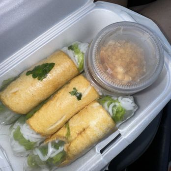 California Noodle & Grill - TSR. Tofu Spring Rolls - Vietnamese Near Me - Chino, California