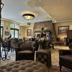 Tivoli Lodge - Lobby
