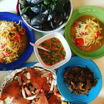 Chow Thai - Thai Near Me - Charleston, West Virginia