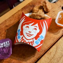 Wendy's - 10 piece chicken nuggets