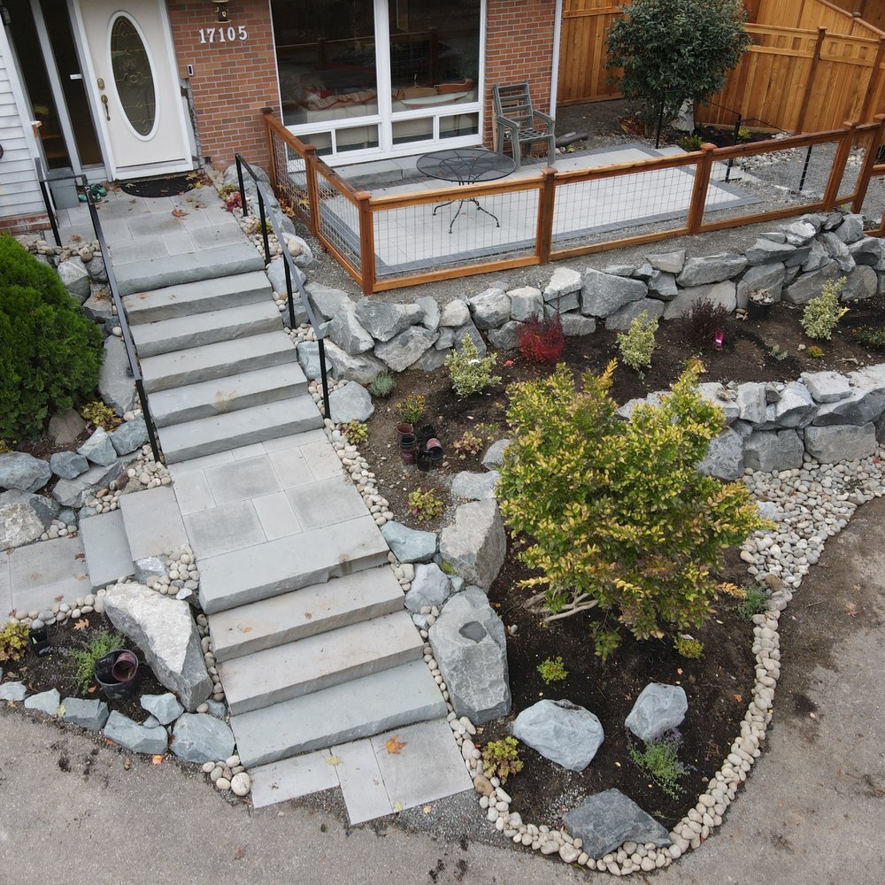 Escapes Contracting - Metal railings, hog-wire and cedar fencing for our entrance ways and gardens, and patio - Fences & Gates Near Me - Lake Stevens, Washington