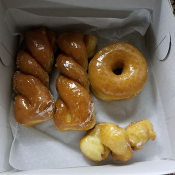 M J's Donuts - Donuts Near Me - Placentia, California