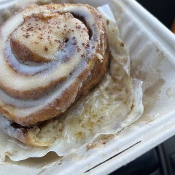 Hello cafe - Original roll with butter/oil pooled at the bottom - Desserts Near Me - Orange, California Hello cafe - Original roll with butter/oil pooled at the bottom - Desserts Near Me - Orange, California
