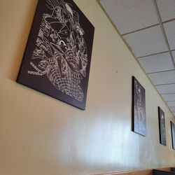 QQ Asian Bistro - Wall decor