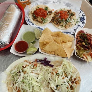 Taqueria La Mordida - Pescado tacos, burrito, tacos de buche - Mexican Near Me - Half Moon Bay, California Taqueria La Mordida - Pescado tacos, burrito, tacos de buche - Mexican Near Me - Half Moon Bay, California