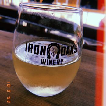 Iron Oaks Winery - Wine Tasting Room Near Me - Paso Robles, California Iron Oaks Winery - Wine Tasting Room Near Me - Paso Robles, California
