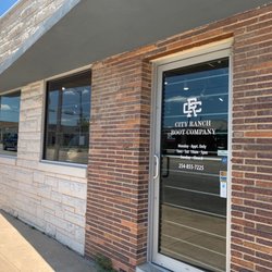 City Ranch Boot Company - The front
