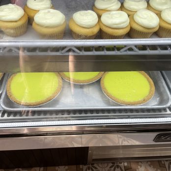 Make My Cake - Yummy key lime pies - Bakeries Near Me - New York, New York