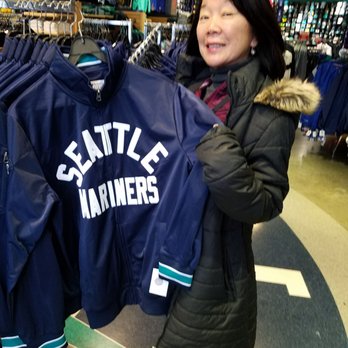 T-Mobile Park - Stadiums & Arenas Near Me - Seattle, Washington T-Mobile Park - Stadiums & Arenas Near Me - Seattle, Washington