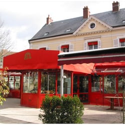 Le Riverside