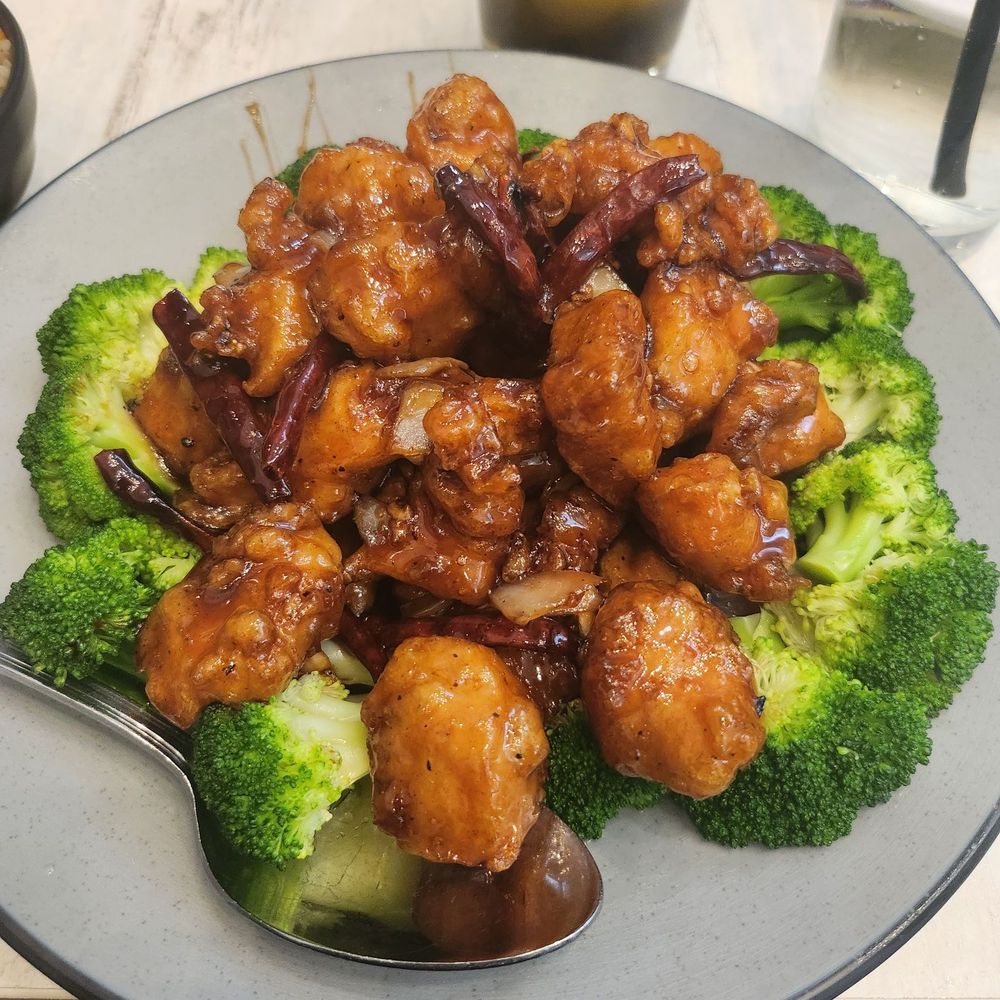 Open Rice Metropolitan - General Tso's chicken - Asian Fusion Near Me - Charlotte, North Carolina Open Rice Metropolitan - General Tso's chicken - Asian Fusion Near Me - Charlotte, North Carolina