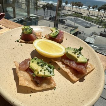 Kassi Venice Beach - Tuna Crudo Chip - Bars Near Me - Venice, California Kassi Venice Beach - Tuna Crudo Chip - Bars Near Me - Venice, California