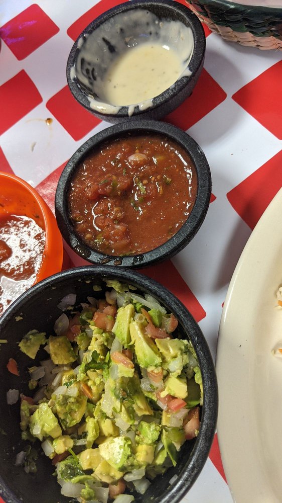 Beto’s Restaurant Logo