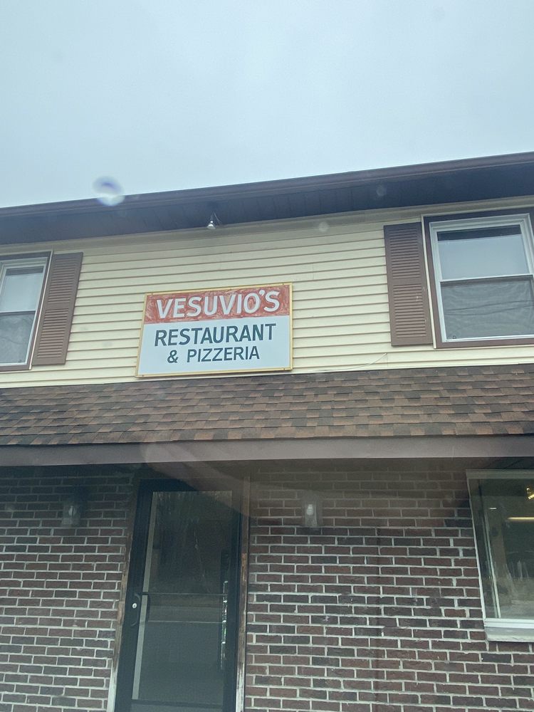 Vesuvio Pizzeria Logo
