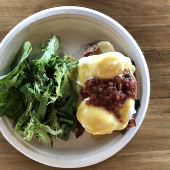 Egghead Cafe - Cali Cali Eggs Benedict with a side salad - Coffee & Tea Near Me - Honolulu, Hawaii