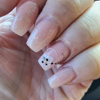 Elegant Nails - Nail Salons Near Me - Zephyrhills, Florida