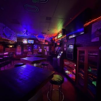 Outlaw Tavern - Bars Near Me - Clovis, California Outlaw Tavern - Bars Near Me - Clovis, California