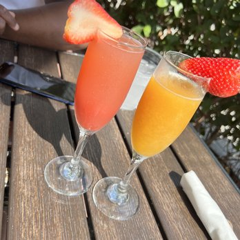 Bistro Cafe - Strawberry and peach mimosas - Breakfast & Brunch Near Me - Miami, Florida